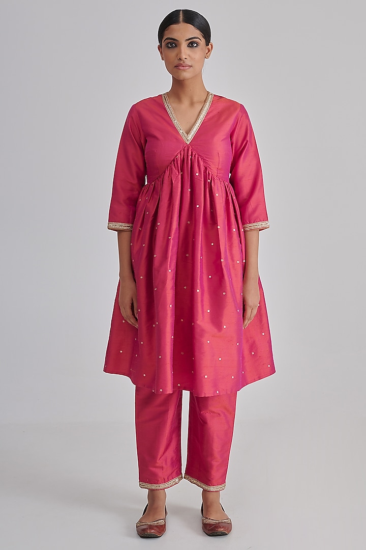 Pink Silk Tissue Hand Embroidered Kurta Set by RASHIKA MITTAL at Pernia's Pop Up Shop