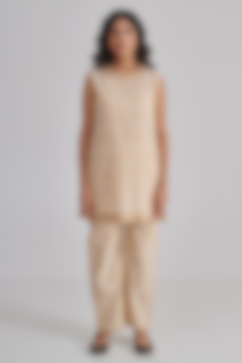 Gold Silk Hand Embroidered Kurta Set by RASHIKA MITTAL at Pernia's Pop Up Shop