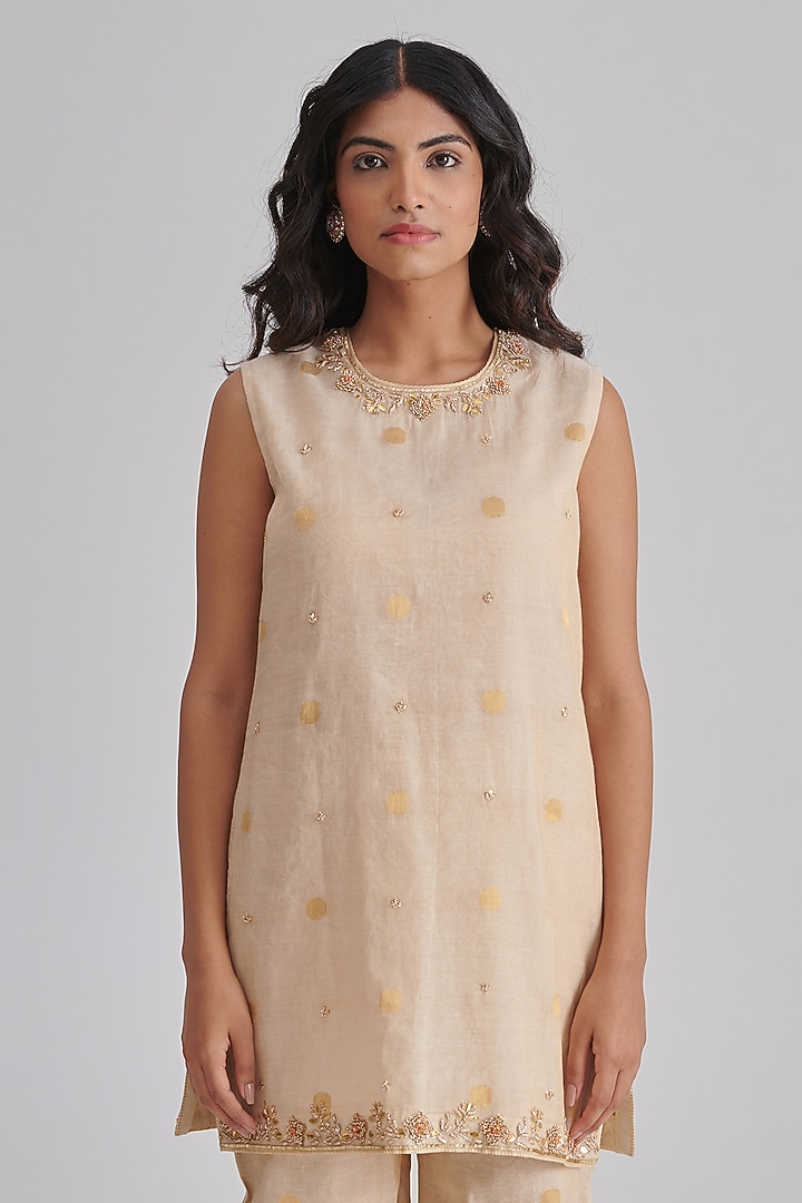 Gold Silk Hand Embroidered Kurta Set by RASHIKA MITTAL at Pernia's Pop Up Shop
