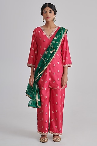 Pink Mulberry Brocade Silk Hand Embroidered Kurta Set by RASHIKA MITTAL