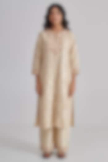 Gold Moonga Zari Silk Hand Embroidered Kurta Set by RASHIKA MITTAL at Pernia's Pop Up Shop