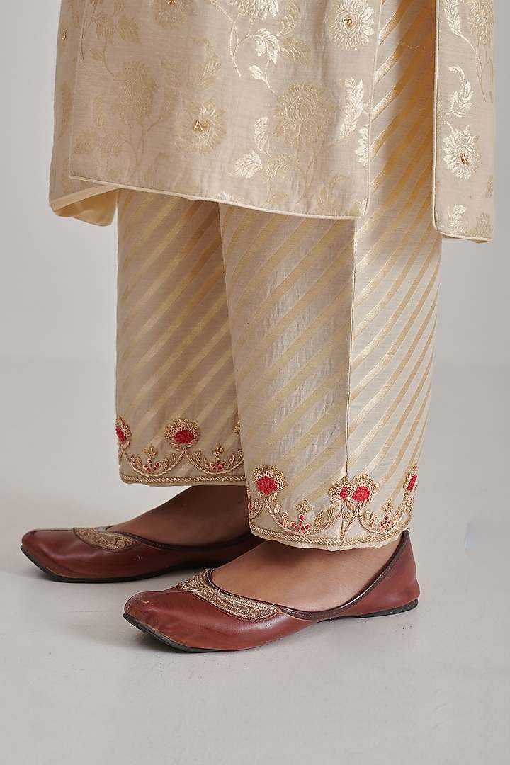 Gold Moonga Zari Silk Hand Embroidered Kurta Set by RASHIKA MITTAL at Pernia's Pop Up Shop
