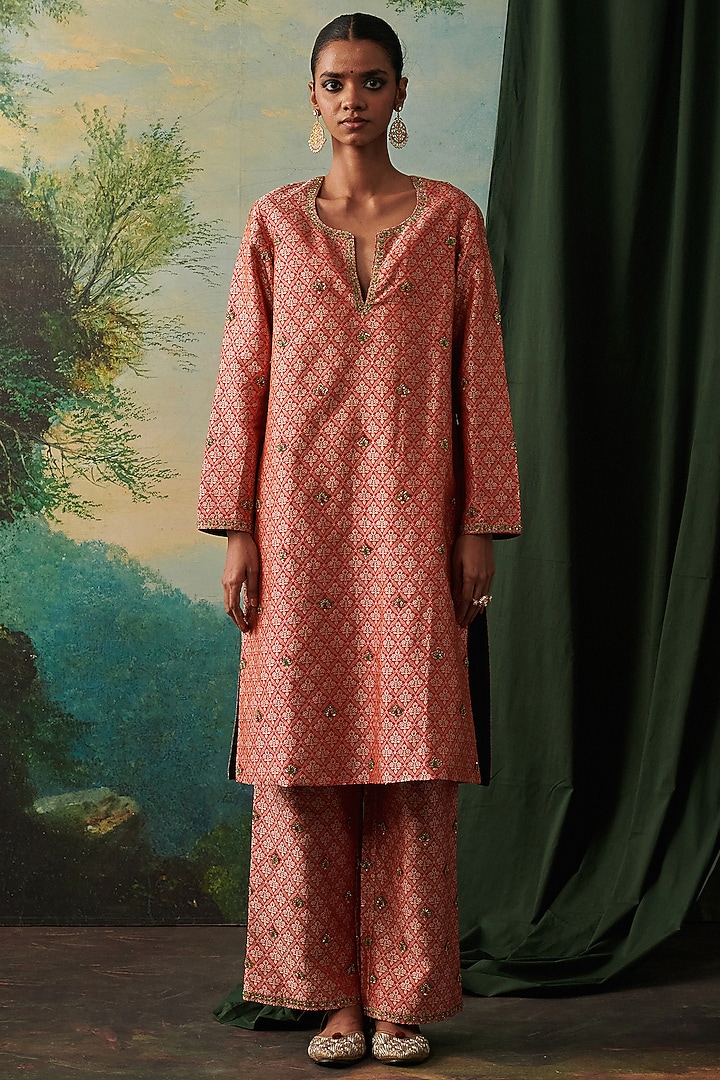 Orange Banarasi Floral & Thread Embroidered Kurta Set by RASHIKA MITTAL at Pernia's Pop Up Shop