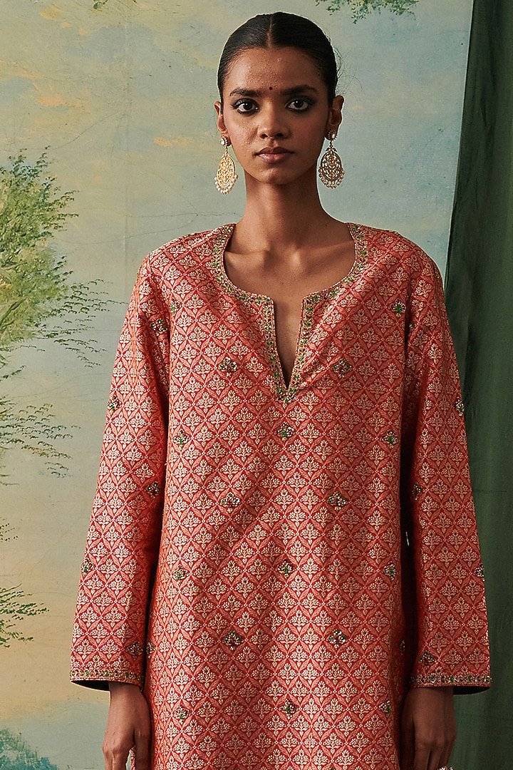 Orange Banarasi Floral & Thread Embroidered Kurta Set by RASHIKA MITTAL at Pernia's Pop Up Shop