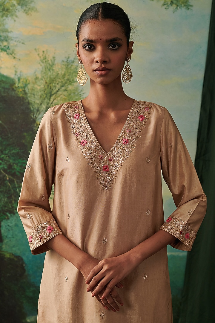 Soft Gold Silk Gota Hand Embroidered Kurta Set by RASHIKA MITTAL at Pernia's Pop Up Shop