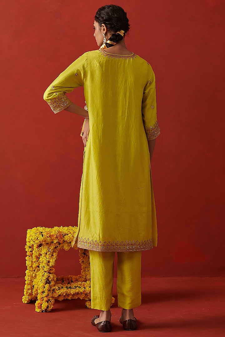 Lime Green Silk Floral Hand Embroidered Kurta Set by RASHIKA MITTAL at Pernia's Pop Up Shop