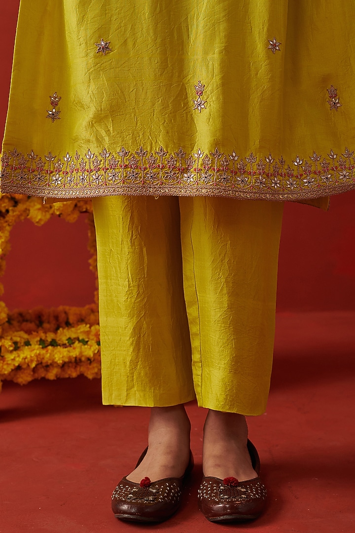 Lime Green Silk Floral Hand Embroidered Kurta Set by RASHIKA MITTAL at Pernia's Pop Up Shop