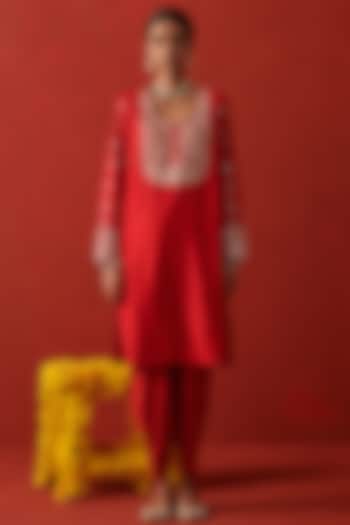 Red Chanderi Sequin Hand Embroidered Kurta Set by RASHIKA MITTAL at Pernia's Pop Up Shop
