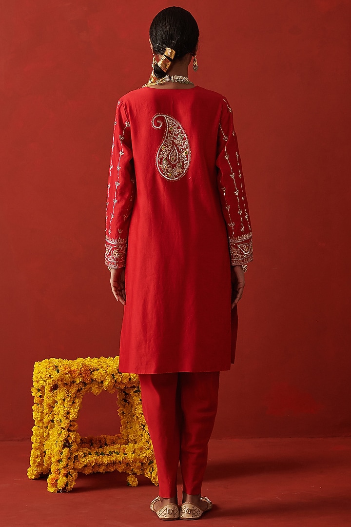 Red Chanderi Sequin Hand Embroidered Kurta Set by RASHIKA MITTAL at Pernia's Pop Up Shop