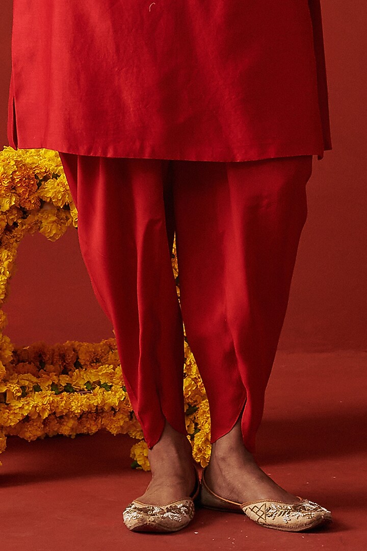 Red Chanderi Sequin Hand Embroidered Kurta Set by RASHIKA MITTAL at Pernia's Pop Up Shop