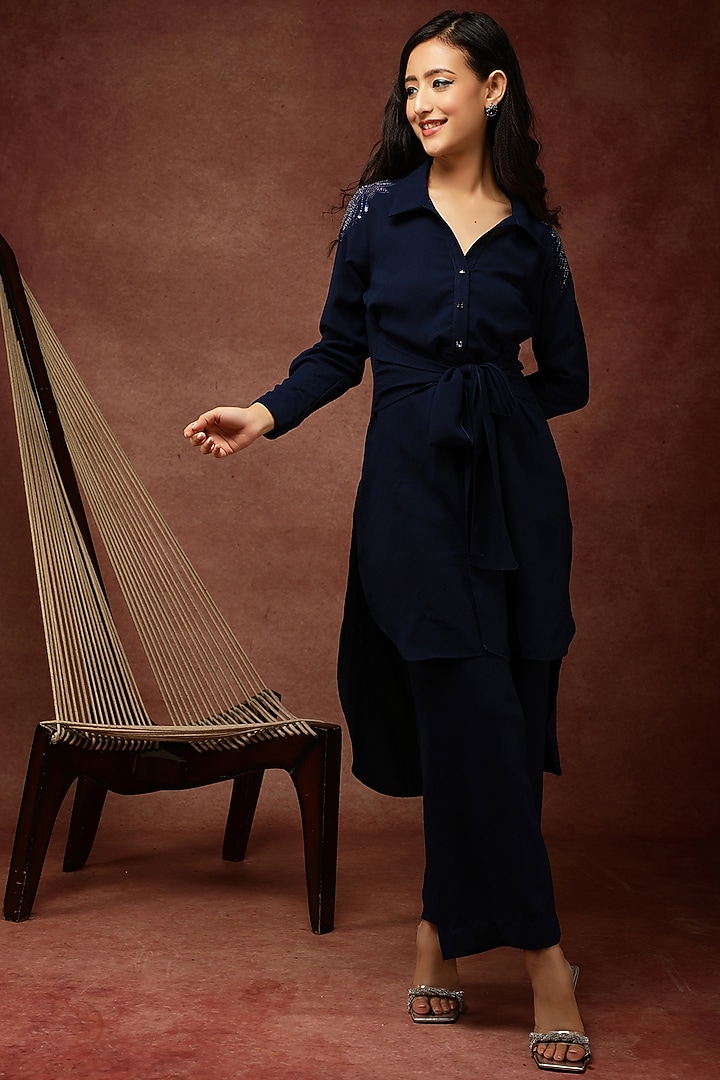 Blue Spun High Low Kurta Set by Ranng at Pernia's Pop Up Shop