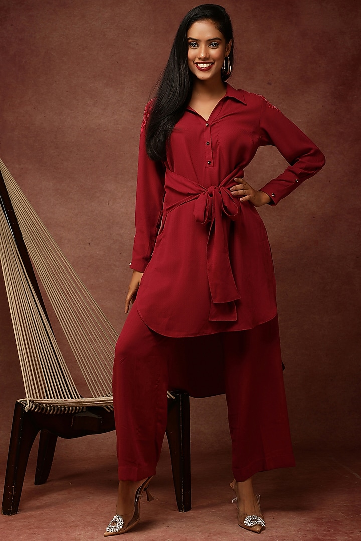 Red Spun High Low Kurta Set by Ranng at Pernia's Pop Up Shop