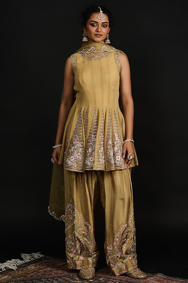 Golden Georgette Floral Embroidered Anarkali Set by Reeti Arneja at Pernia's Pop Up Shop