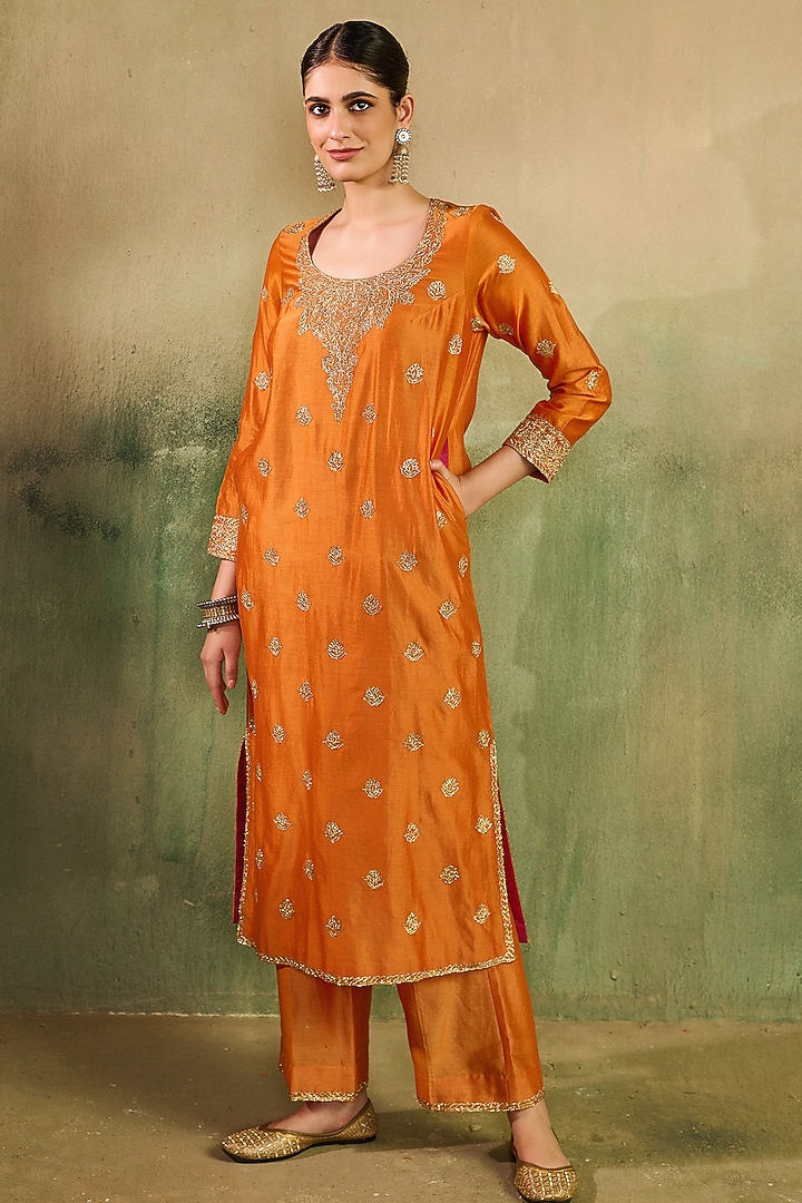 Orange Chanderi Gold Embroidered Kurta Set by Reeti Arneja at Pernia's Pop Up Shop