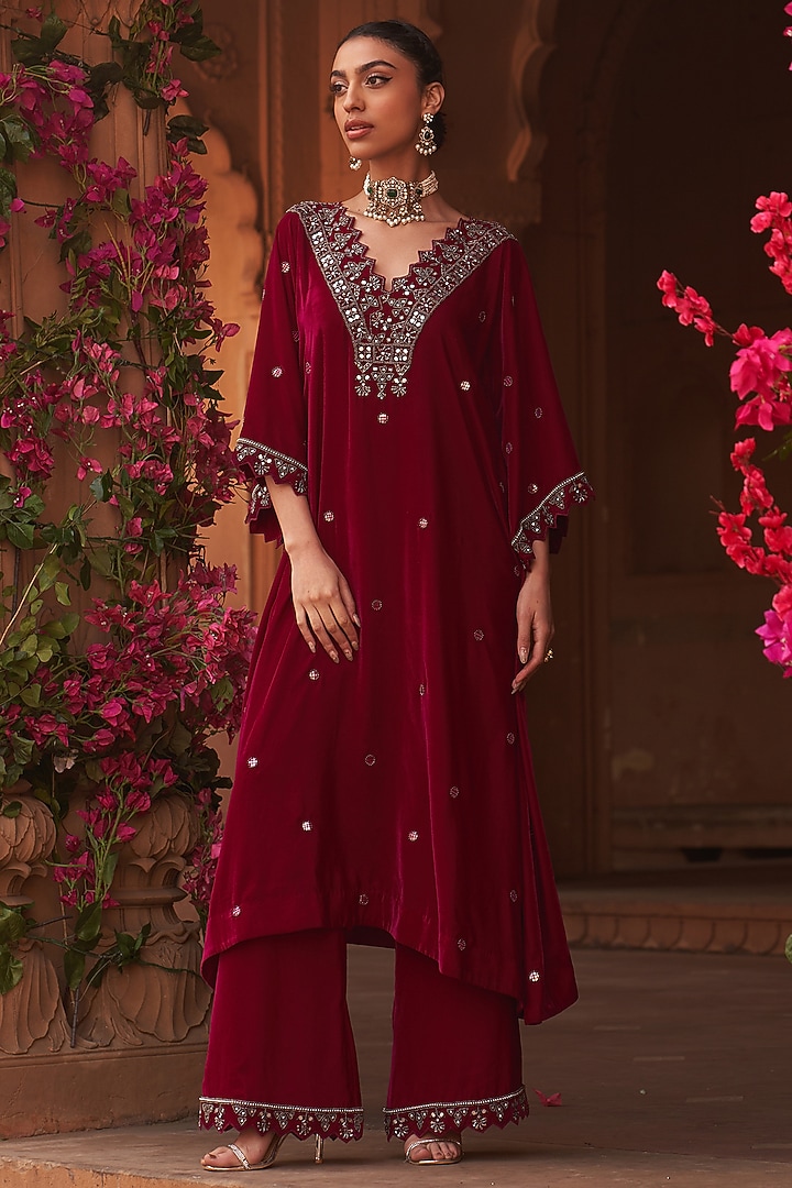 Magenta Velvet Tribal Embroidered Long Kaftan Kurta Set by Reeti Arneja at Pernia's Pop Up Shop