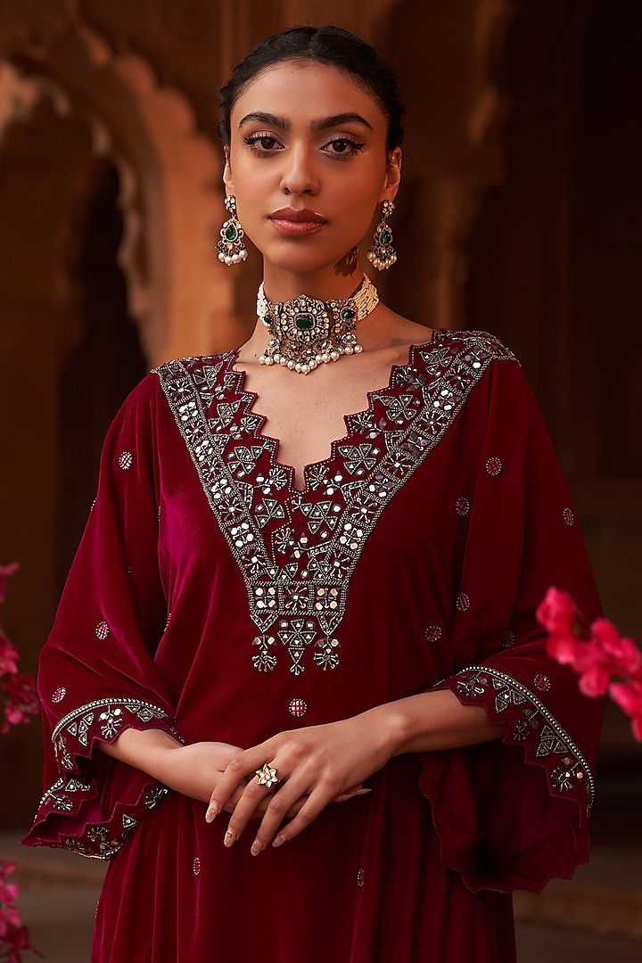 Magenta Velvet Tribal Embroidered Long Kaftan Kurta Set by Reeti Arneja at Pernia's Pop Up Shop