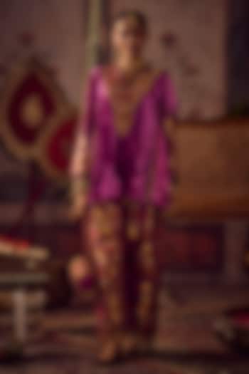 Magenta Pink Silk Velvet Hand Embroidered Kurta Set by Reeti Arneja at Pernia's Pop Up Shop
