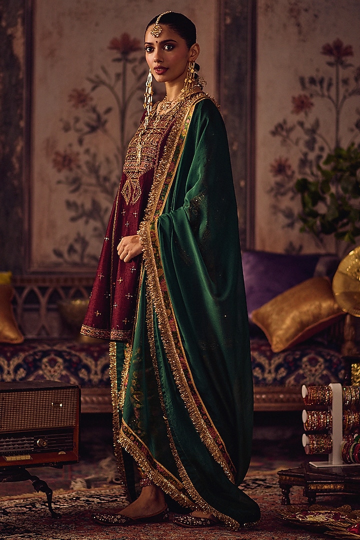 Maroon Raw Silk Hand Embroidered Kurta Set by Reeti Arneja at Pernia's Pop Up Shop