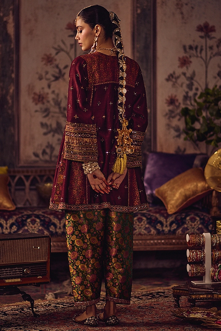 Maroon Raw Silk Hand Embroidered Kurta Set by Reeti Arneja at Pernia's Pop Up Shop
