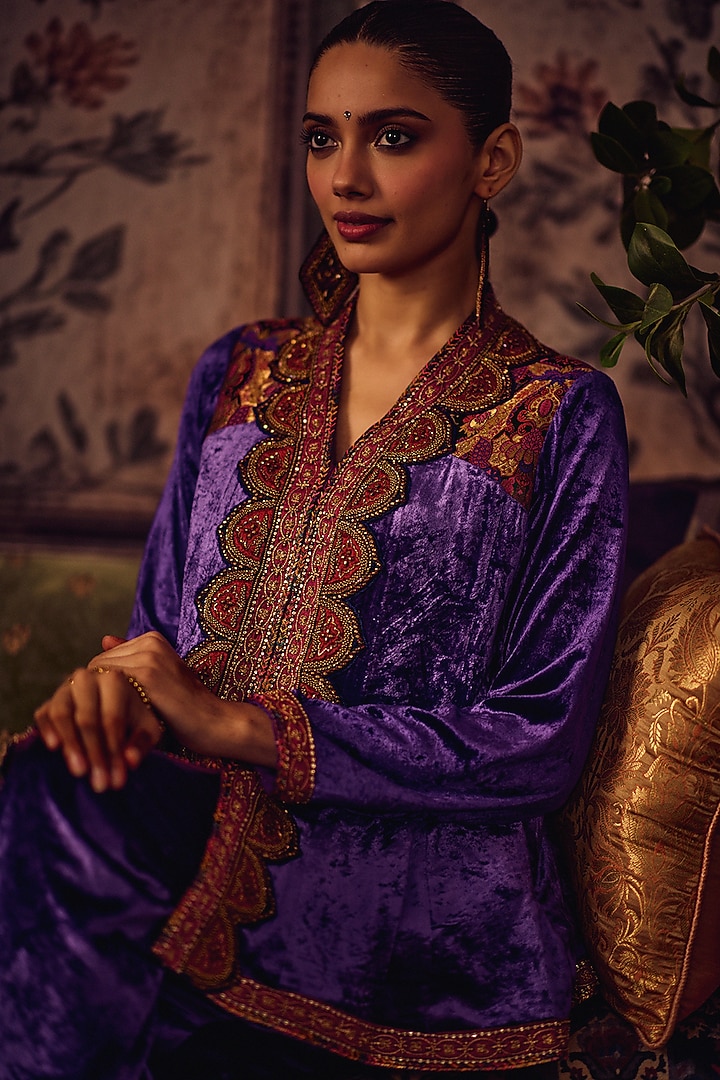 Royal Blue Silk Velvet Resham Embroidered Kurta Set by Reeti Arneja at Pernia's Pop Up Shop
