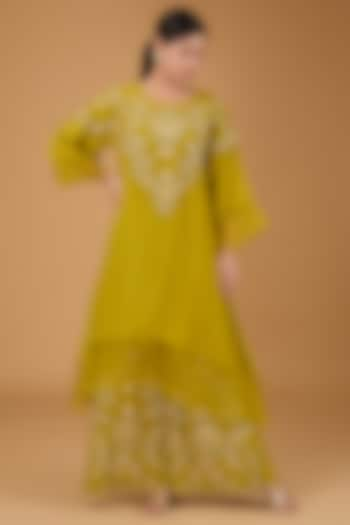 Lime Green Double Georgette Hand Embroidered Kurta Set by Reeti Arneja at Pernia's Pop Up Shop