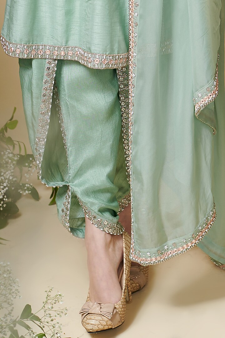 Sea Green Silk Embroidered Kurta Set by Reeti Arneja at Pernia's Pop Up Shop