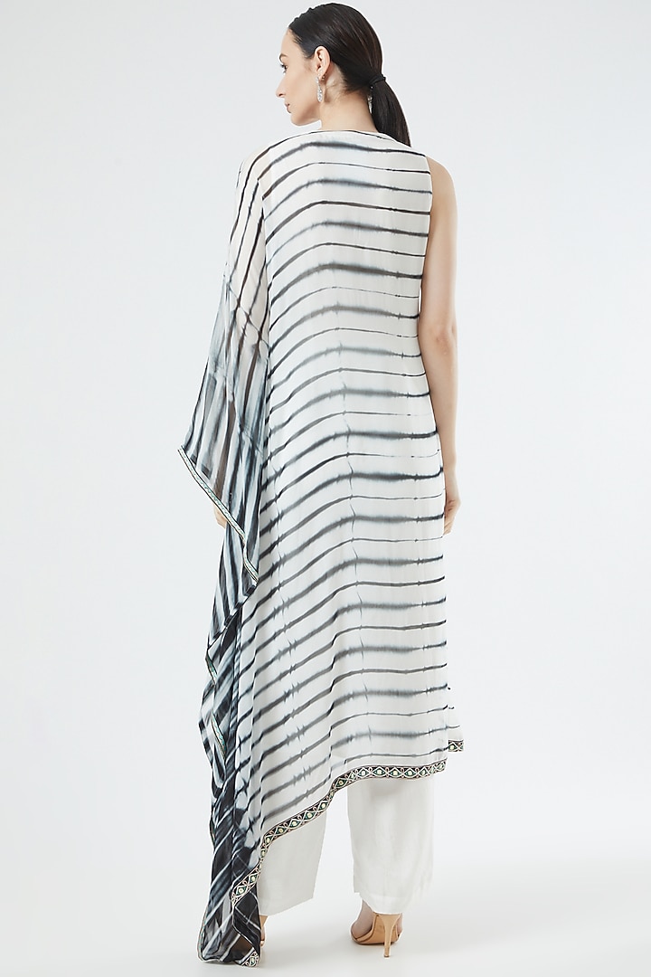 Black & White Printed Kaftan Set by Reeti Arneja at Pernia's Pop Up Shop