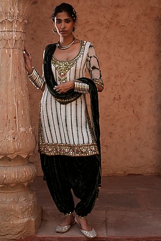 Emerald Green Tie & Dye Kurta Set by Reeti Arneja