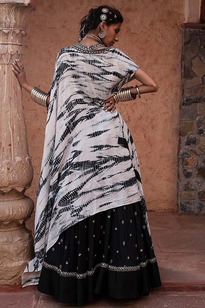 Black Embroidered Wedding Lehenga Set by Reeti Arneja at Pernia's Pop Up Shop