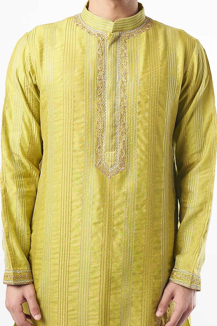 Lime Green Chanderi Handloom Dori Embroidered Kurta Set by Rar Studio Men at Pernia's Pop Up Shop