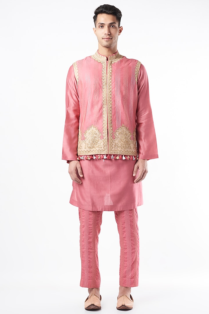Pink Chanderi Handloom Kurta Set With Jacket by Rar Studio Men