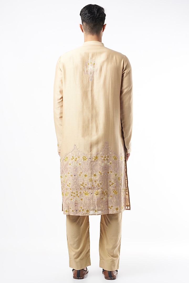 Beige Embroidered Kurta Set by Rar Studio Men at Pernia's Pop Up Shop