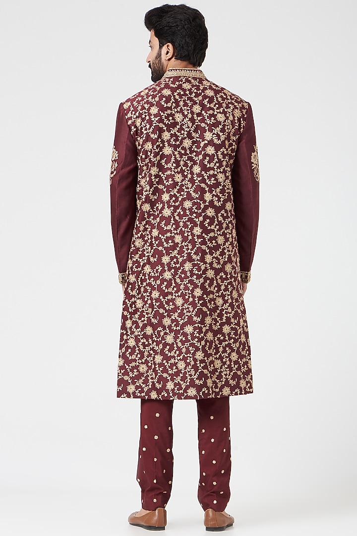 Maroon Chanderi Handloom Floral Jaal Embroidered Groom Sherwani Set by Rar Studio Men at Pernia's Pop Up Shop