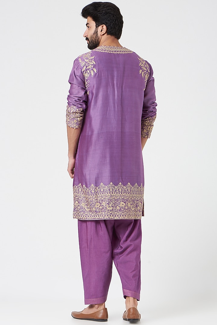 Purple Embroidered Kurta Set by Rar Studio Men at Pernia's Pop Up Shop