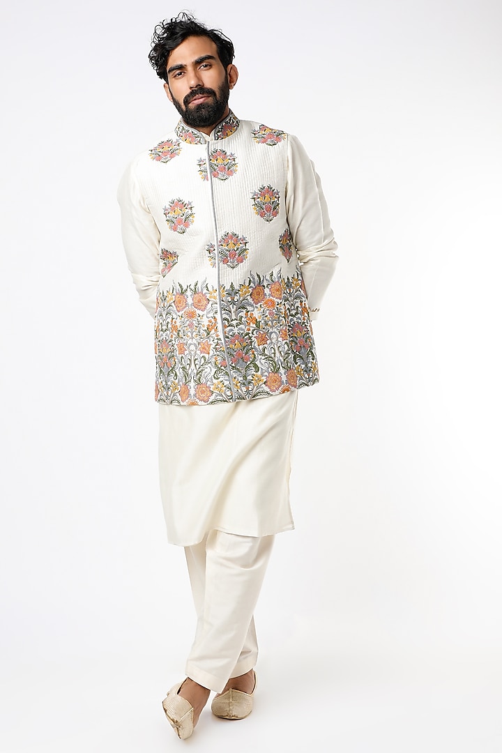 White Cotton Kurta Set With Embroidered Nehru Jacket by Rar Studio Men