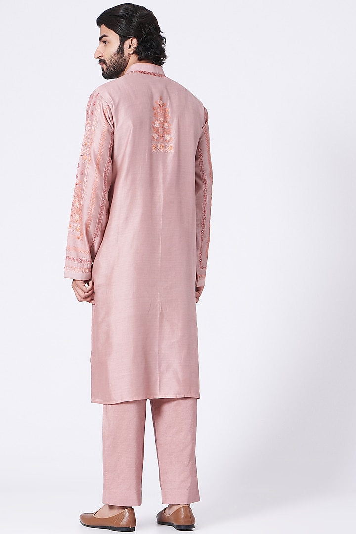 Old Rose Hand Embroidered Kurta Set by Rar Studio Men at Pernia's Pop Up Shop