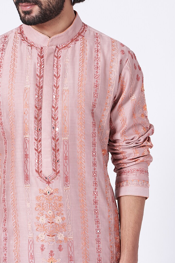 Old Rose Hand Embroidered Kurta Set by Rar Studio Men at Pernia's Pop Up Shop