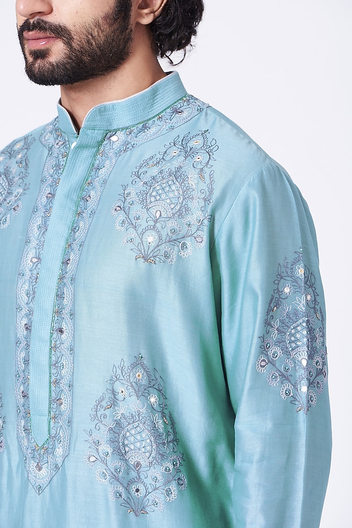Sky Blue Hand Embroidered Kurta Set by Rar Studio Men at Pernia's Pop Up Shop