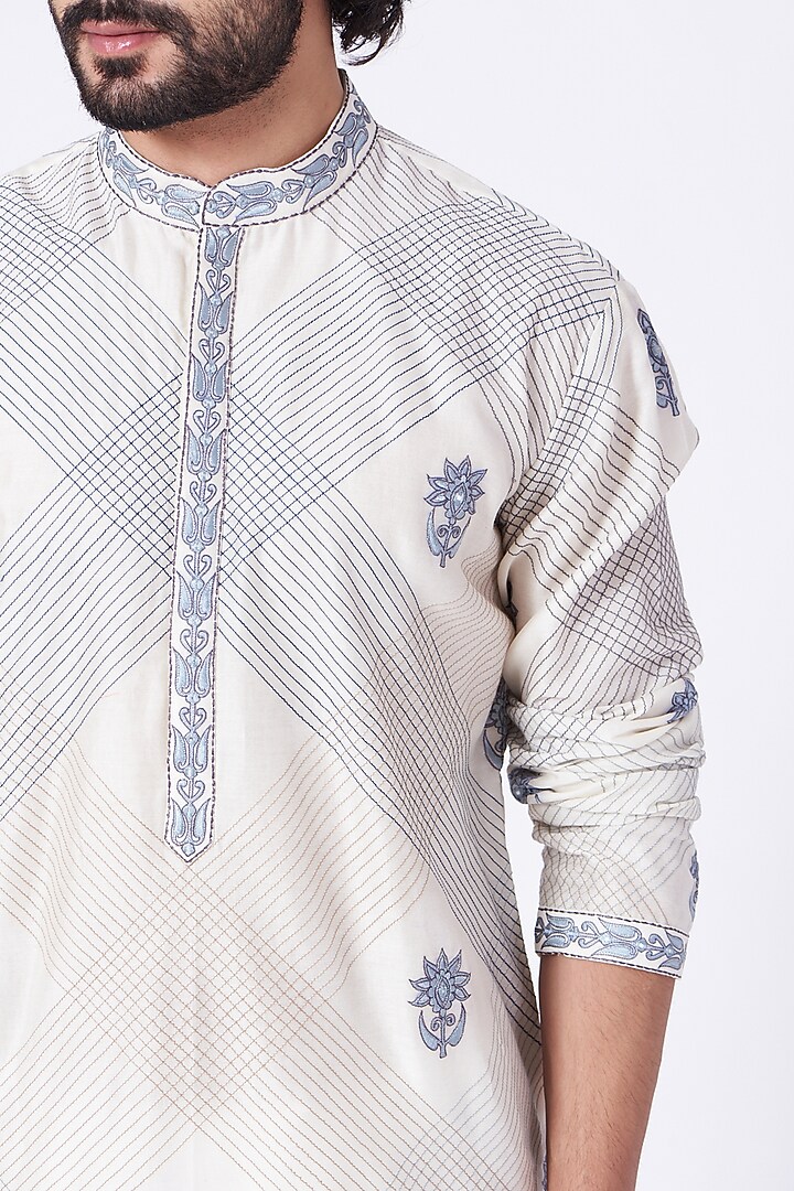 Ivory & Grey Embroidered Kurta Set by Rar Studio Men at Pernia's Pop Up Shop
