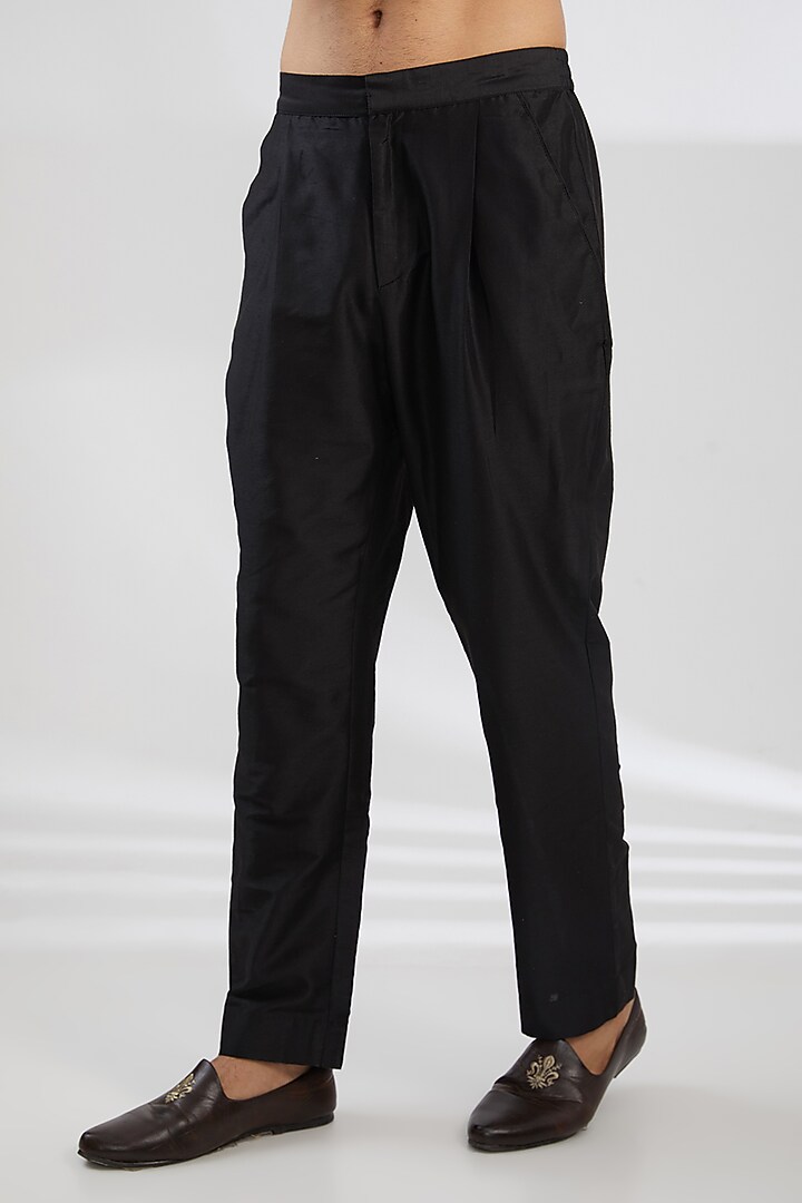 Black Chanderi Zari Embroidered Kurta Set by Rar Studio Men at Pernia's Pop Up Shop