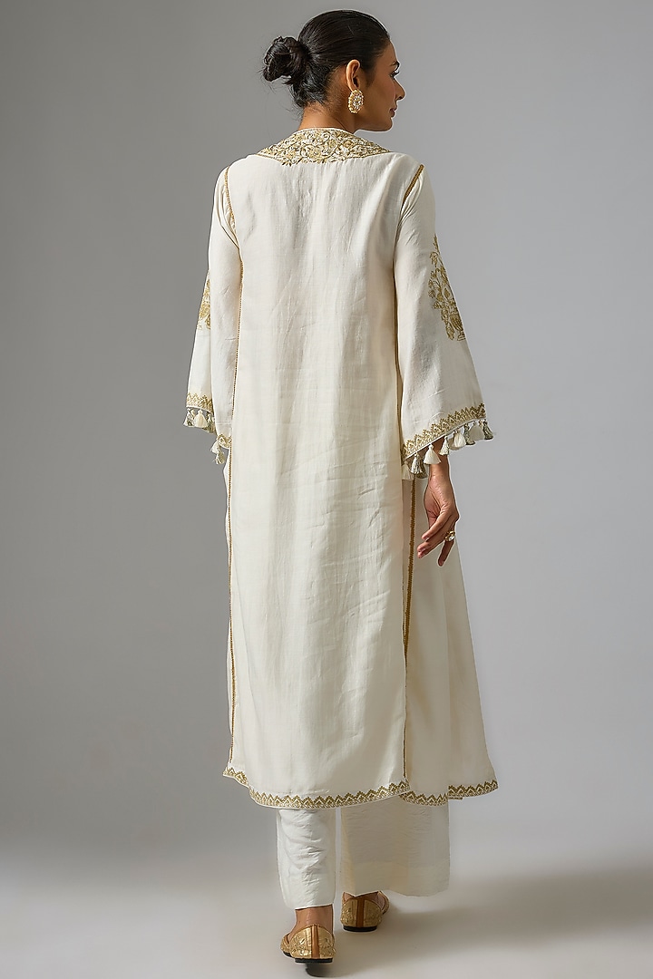Ivory Chanderi Silk Aari Embroidered Kurta Set by RAR Studio at Pernia's Pop Up Shop