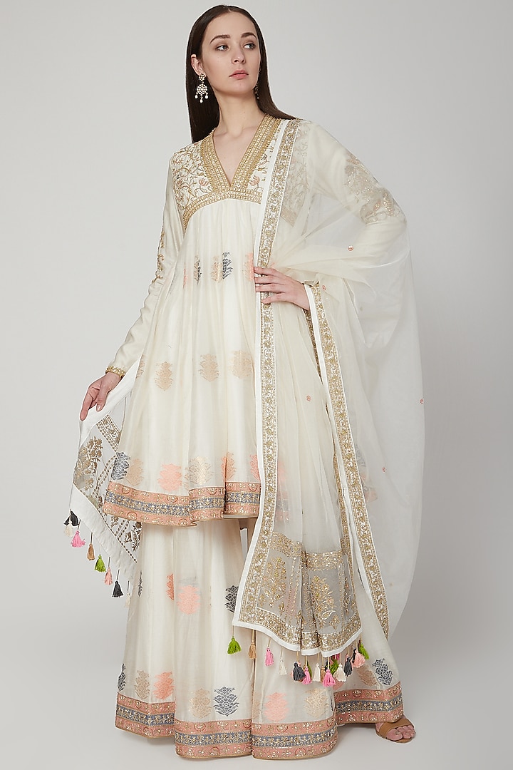 White Embroidered Anarkali Set by RAR Studio
