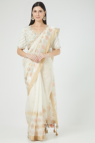 Ivory Handloom Chanderi Boota Woven Saree Set by Rar Studio