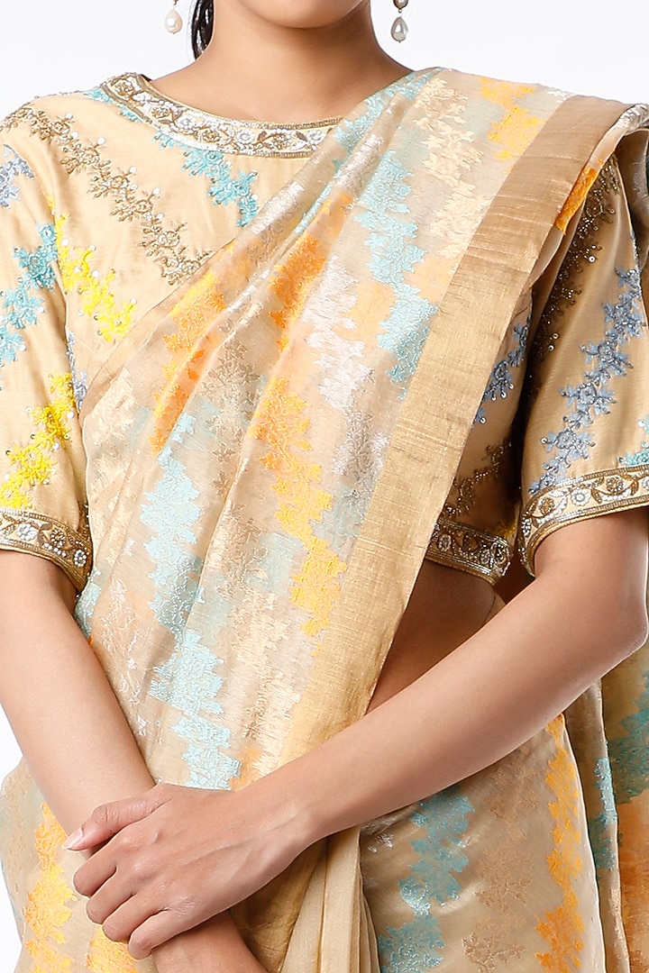Beige Silk Wedding Saree Set by Rar Studio at Pernia's Pop Up Shop