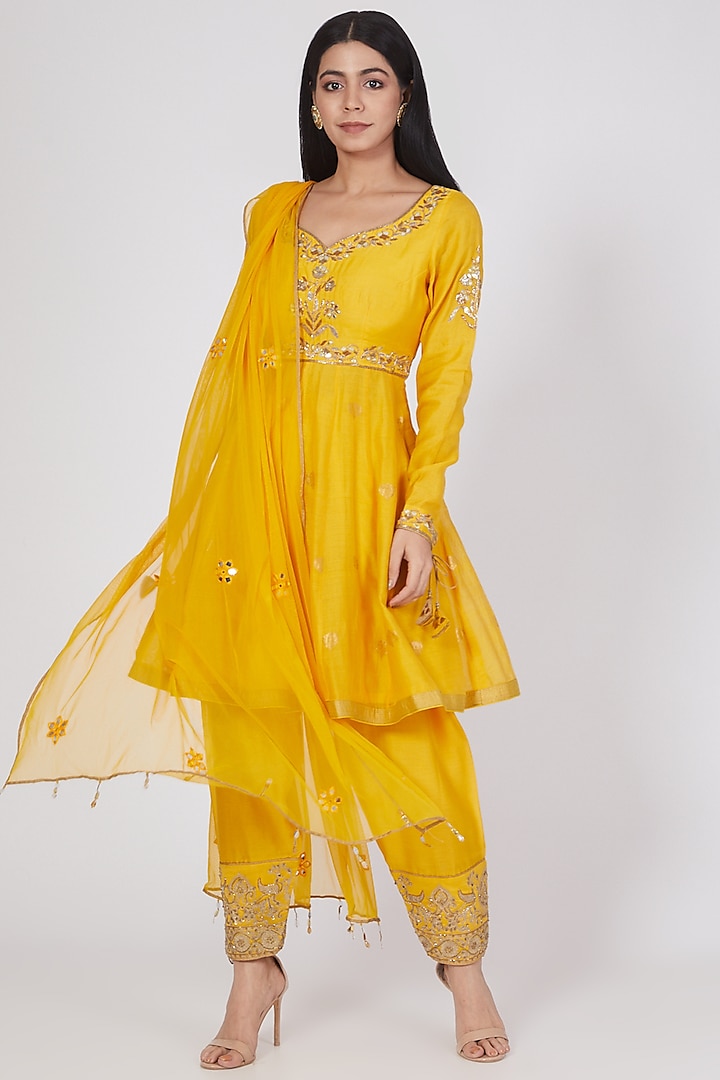 Yellow Embroidered Wedding Anarkali Set by RAR Studio at Pernia's Pop Up Shop
