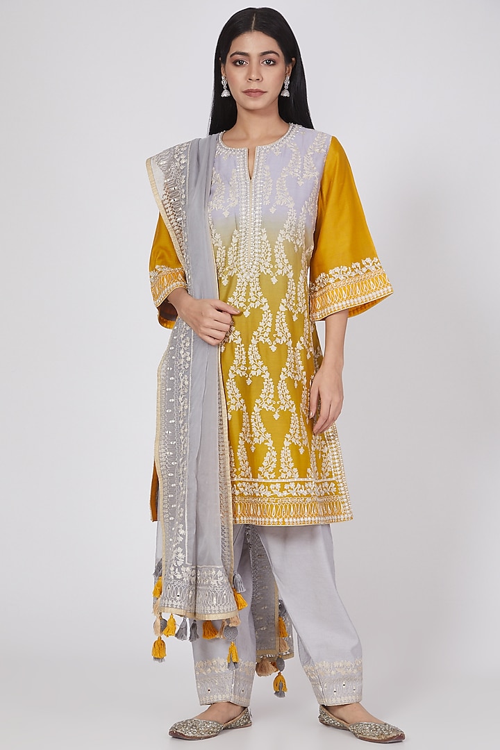 Grey Ombre Hand Embroidered Kurta Set by RAR Studio at Pernia's Pop Up Shop