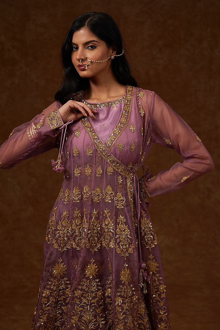 Lavender Chanderi Handloom Dori Embroidered Bridal Lehenga Set by Rar Studio at Pernia's Pop Up Shop