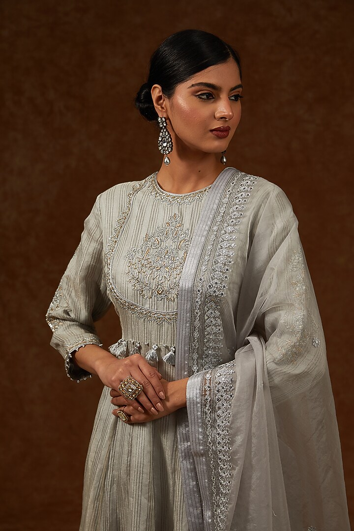 Silver Chanderi Handloom & Tissue Hand Embroidered Wedding Anarkali Set by Rar Studio at Pernia's Pop Up Shop