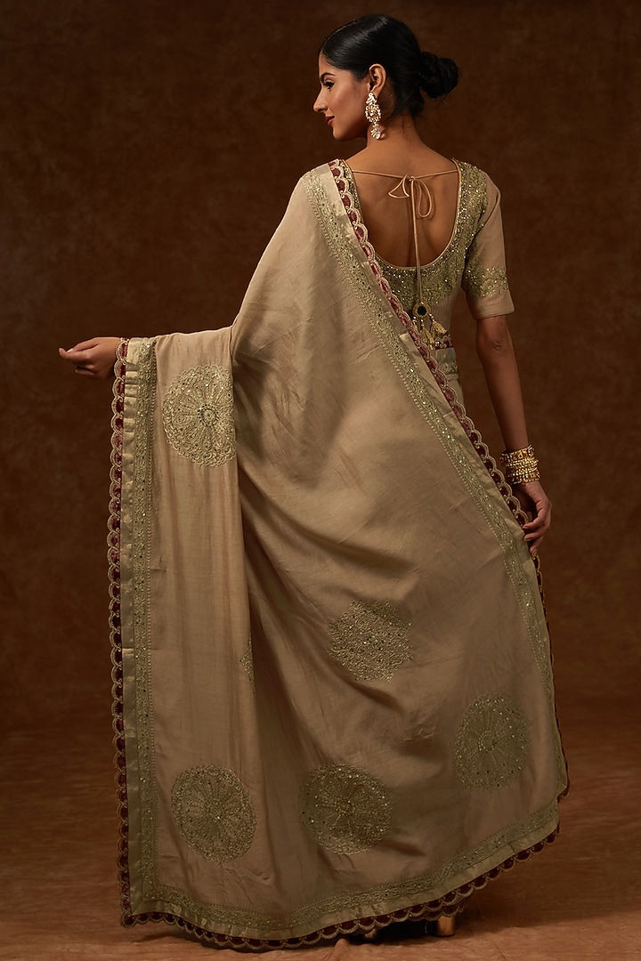 Beige Chanderi Handloom Hand Embroidered Wedding Saree Set by Rar Studio at Pernia's Pop Up Shop