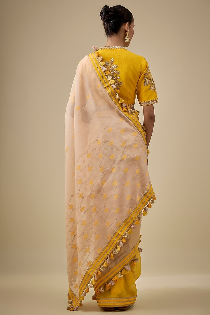 Yellow & Beige Chanderi Handloom Silk Woven Wedding Saree Set by RAR Studio at Pernia's Pop Up Shop